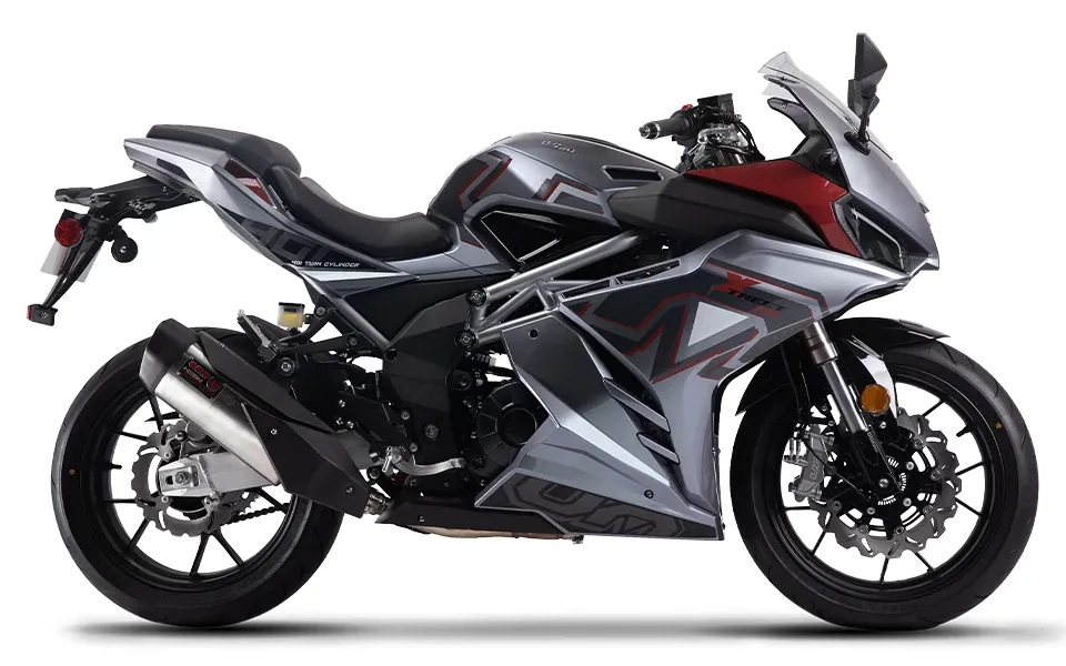 UM  Xtreet SSR 401 en Costa Rica