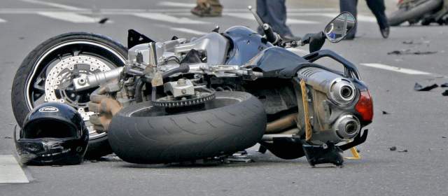 Algunos accidentes comunes en moto que se pueden evitar.