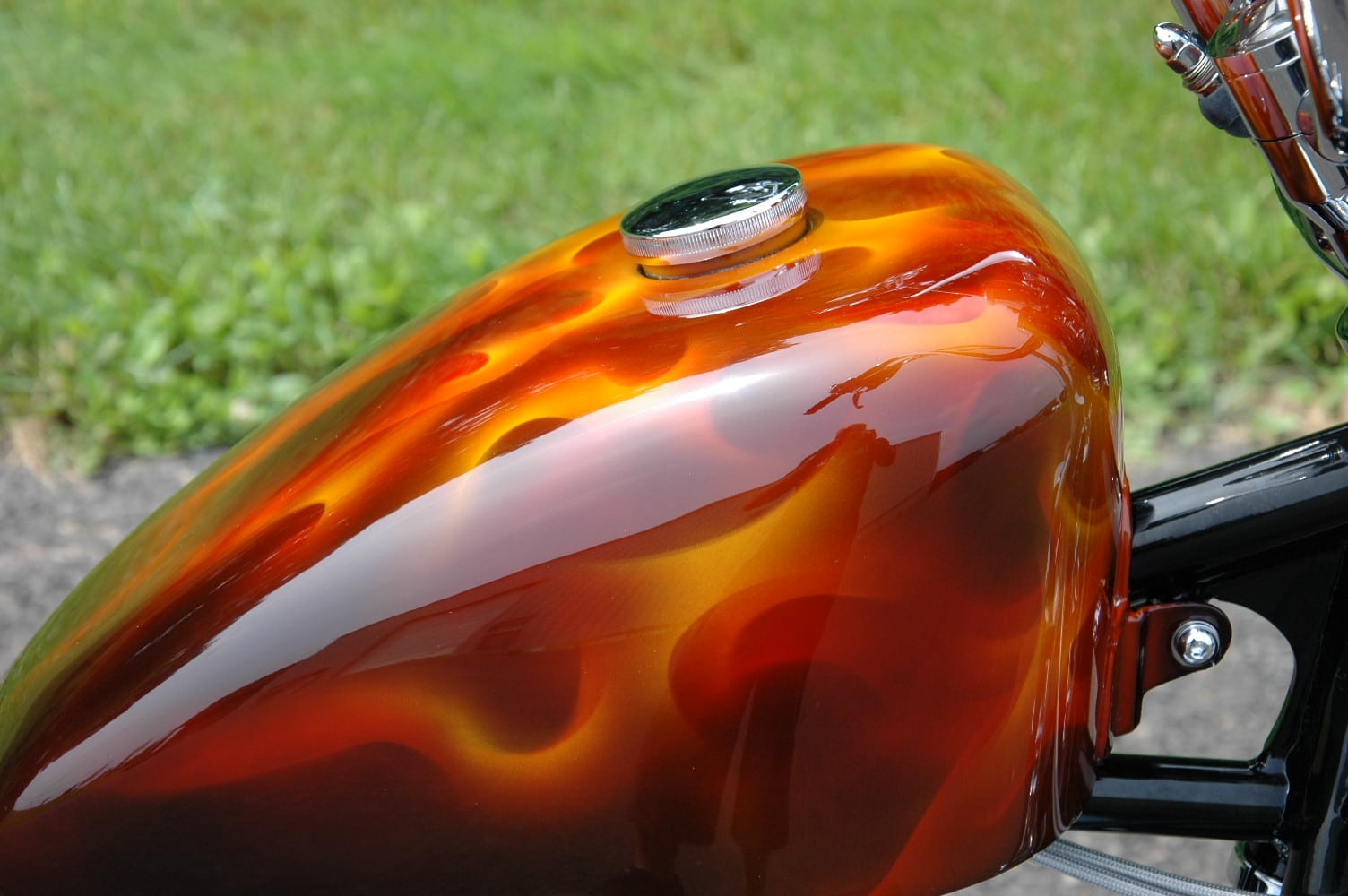 Cómo sacar el agua del tanque de combustible de una motocicleta