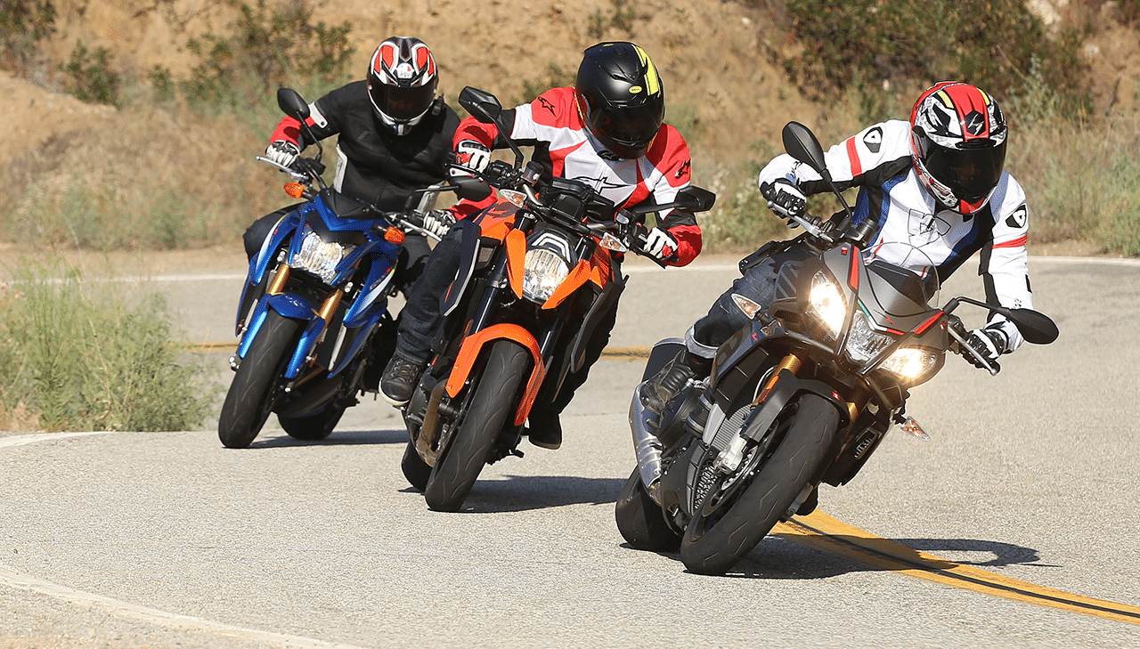 CAMBIOS DE CARRIL EN MOTO