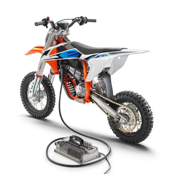Supercross de AMA se vuelve ligeramente eléctrico