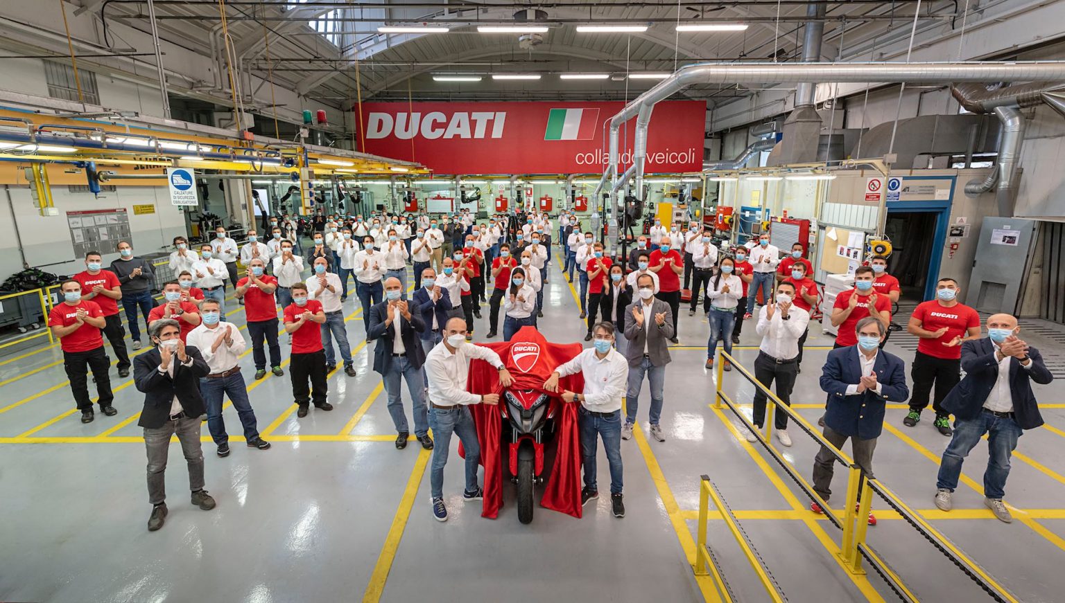 Ducati Multistrada V4: primera moto con tecnología de radar delantero y trasero