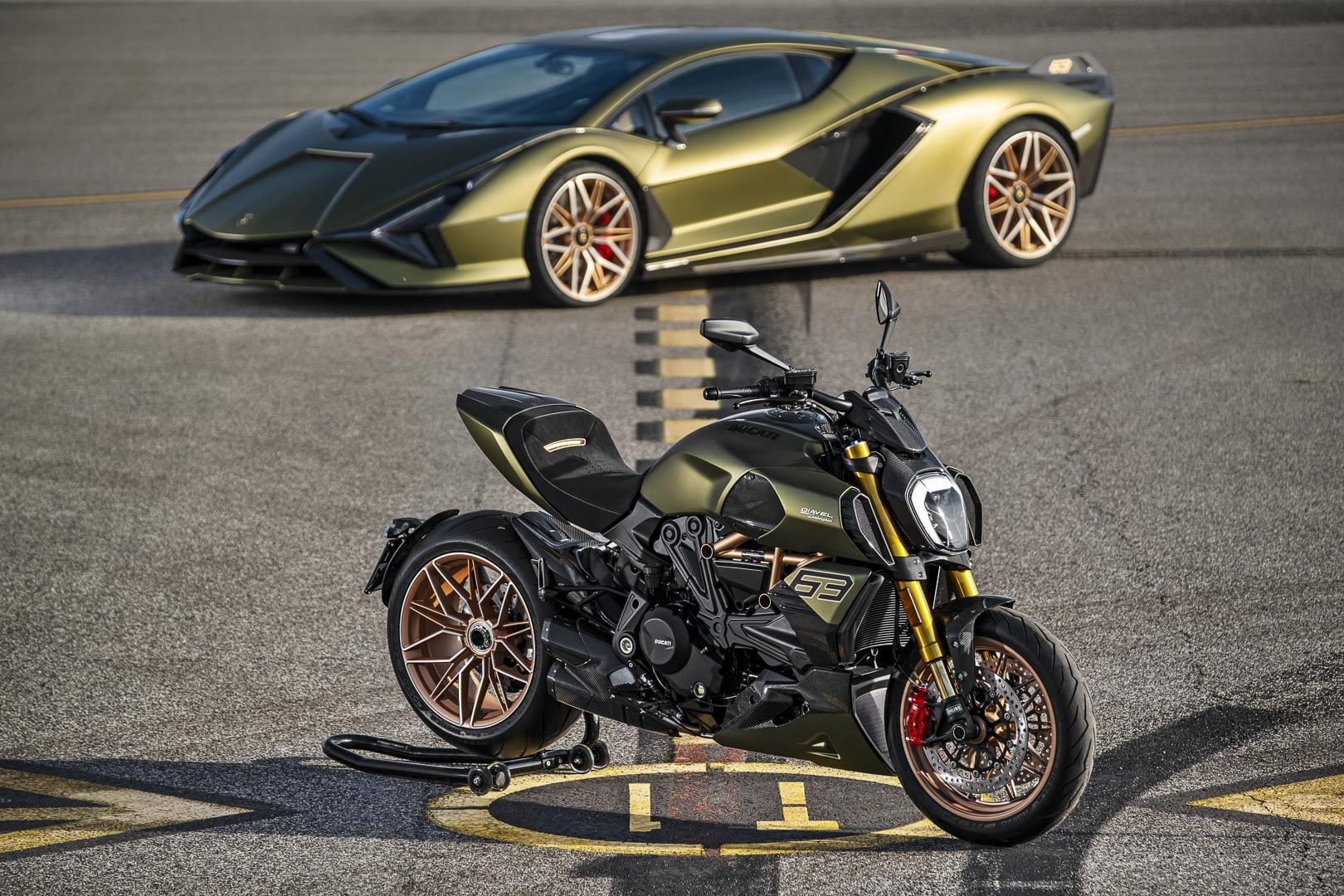 DUCATI DIAVEL 1260 LAMBORGHINI 2021