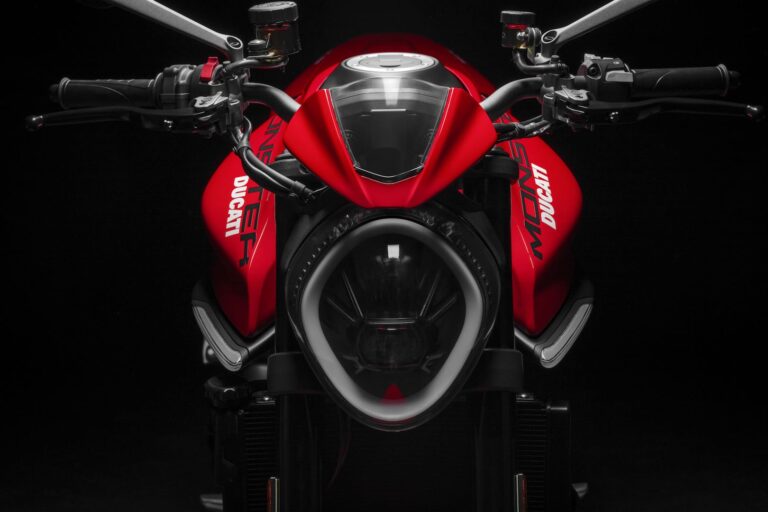 DUCATI MONSTER 2021