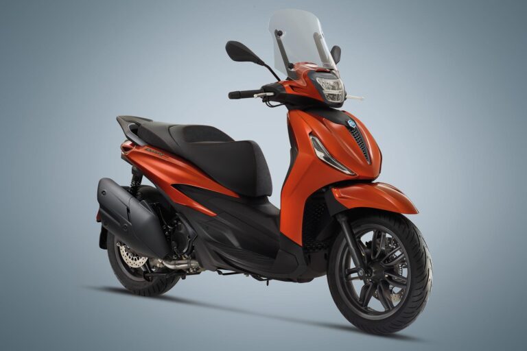 Gama de scooters Piaggio Beverly 2021