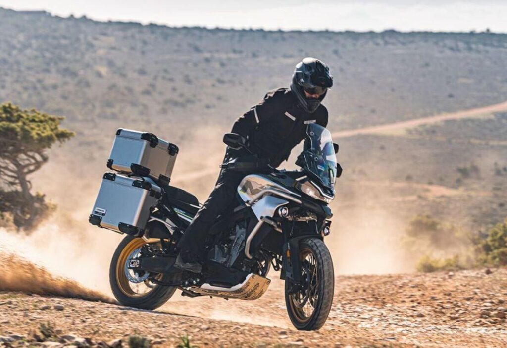 crmoto 800