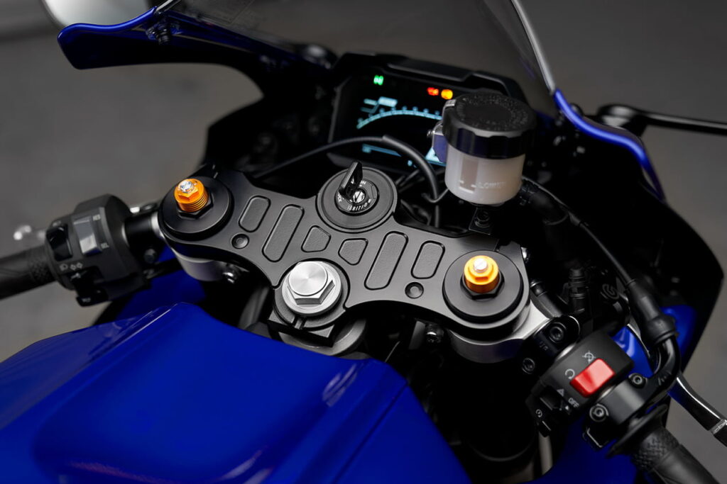 r7