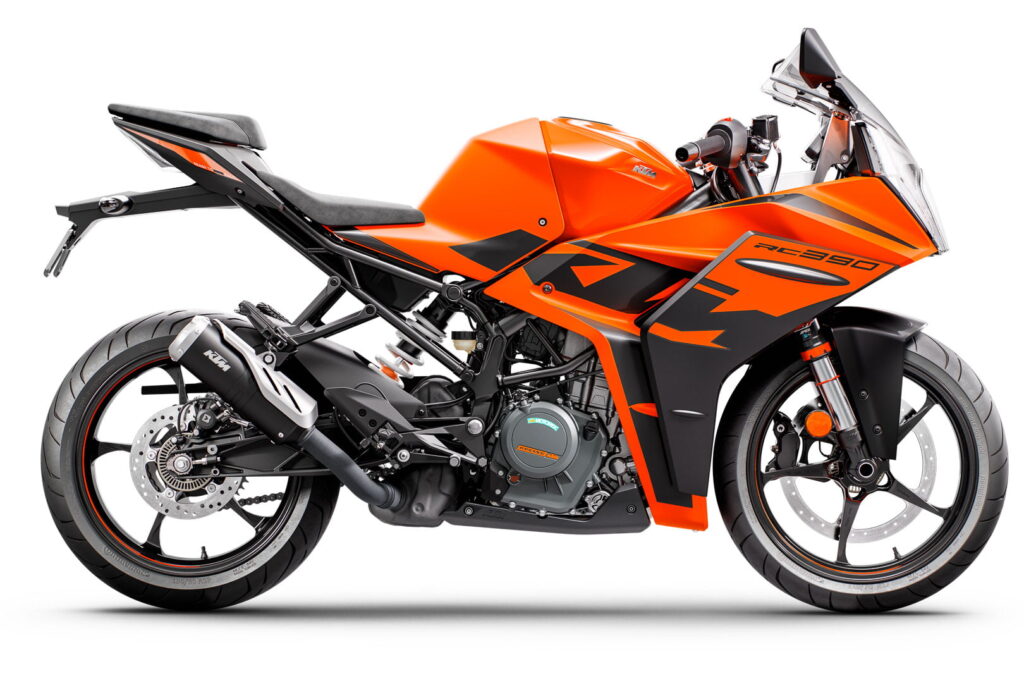 KTM  2022