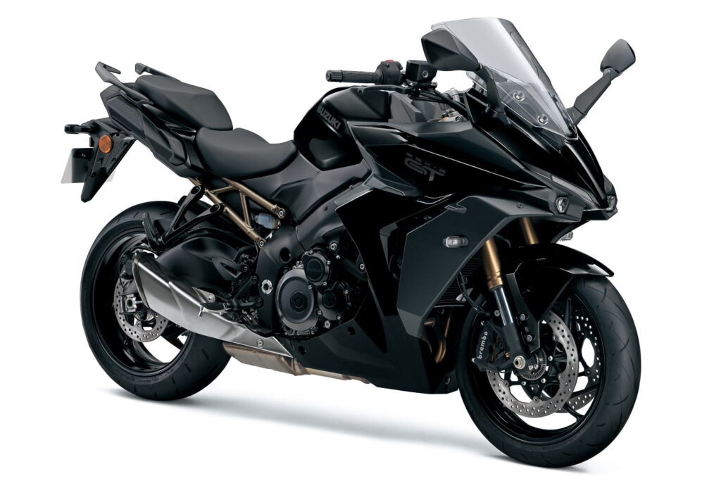 Suzuki  2022