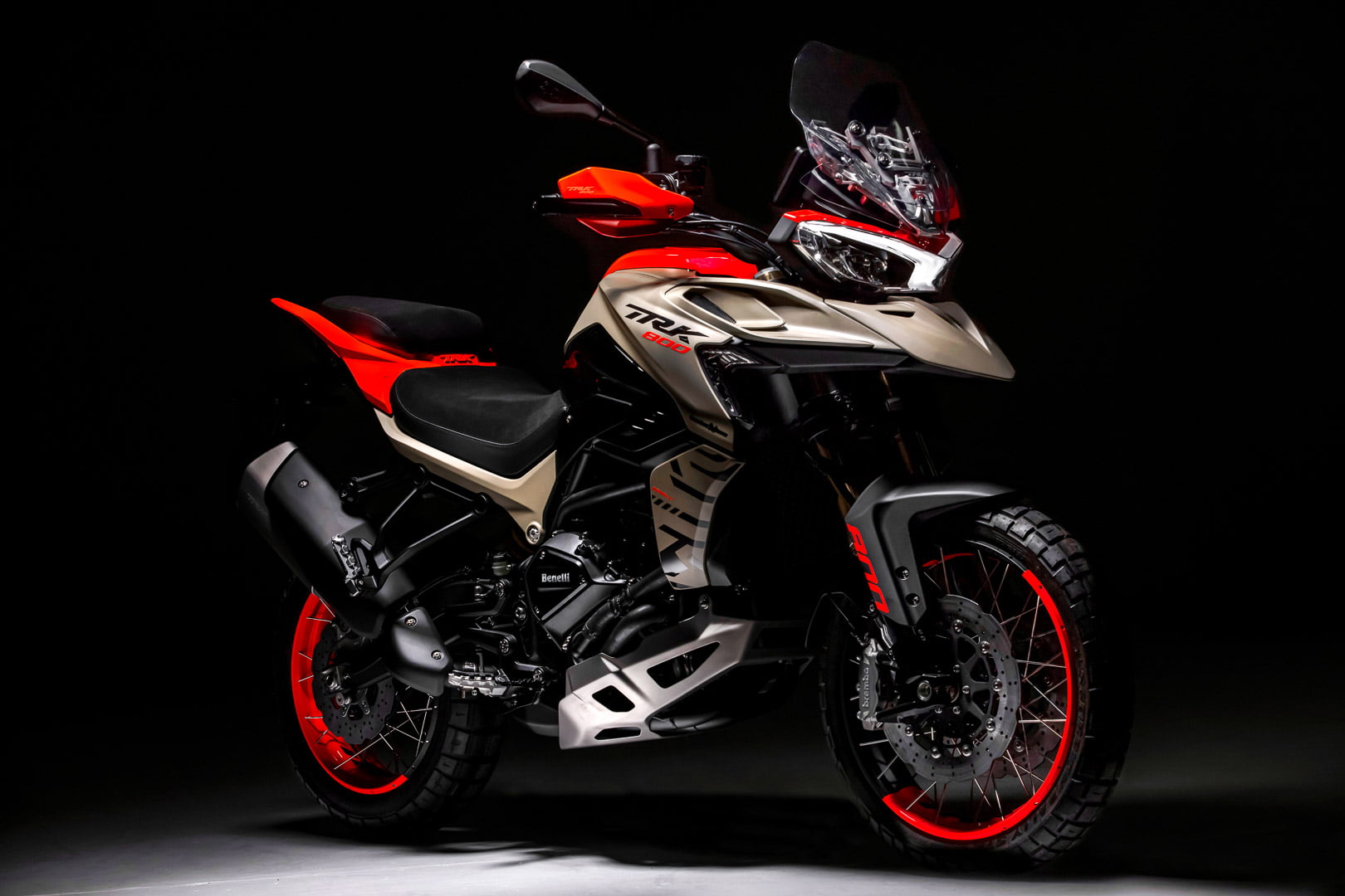Benelli TRK 800 2022