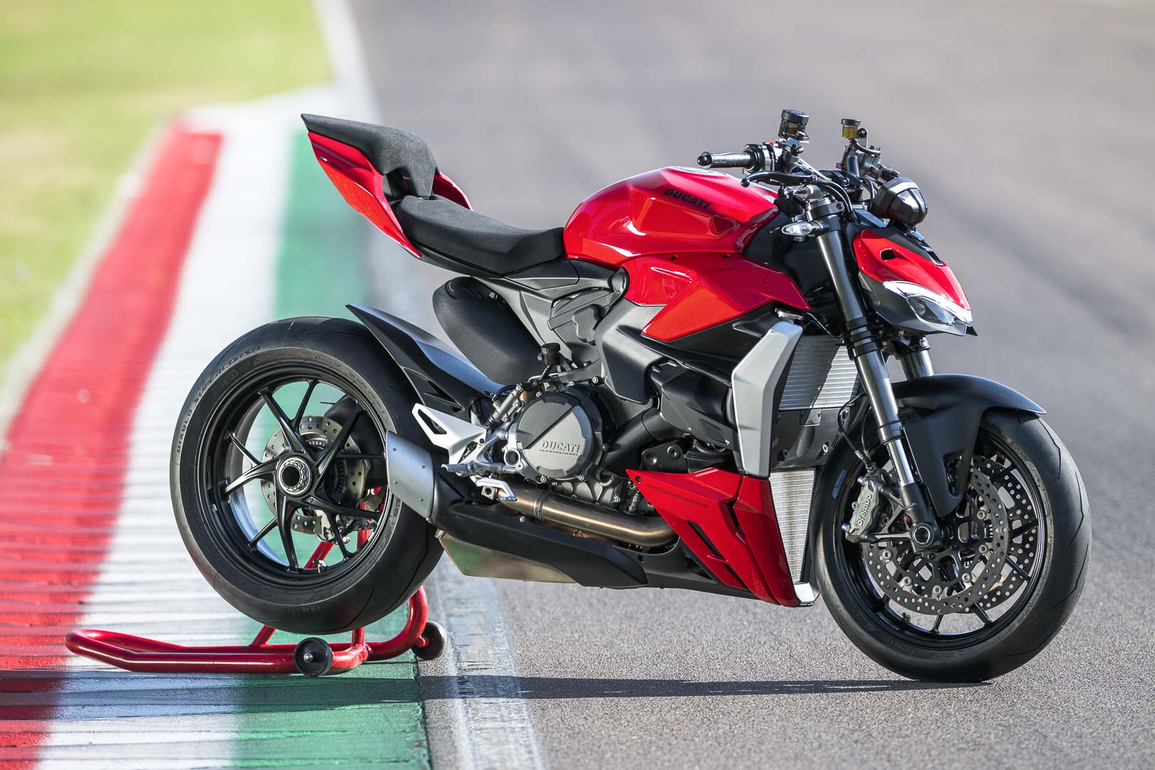 Ducati Streetfighter V2 2022