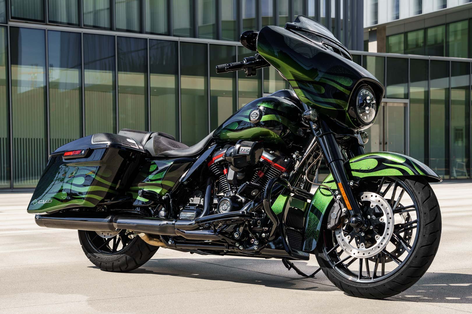 Harley Davidson CVO Street Glide 2022
