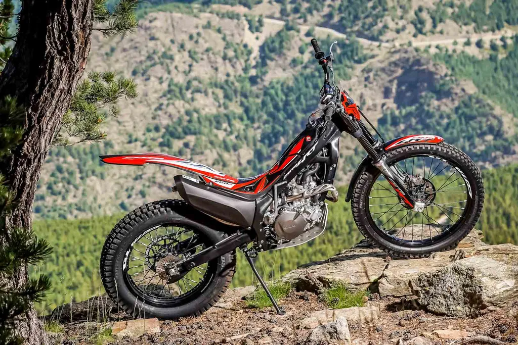 Alineación Honda Montesa Cota 2022