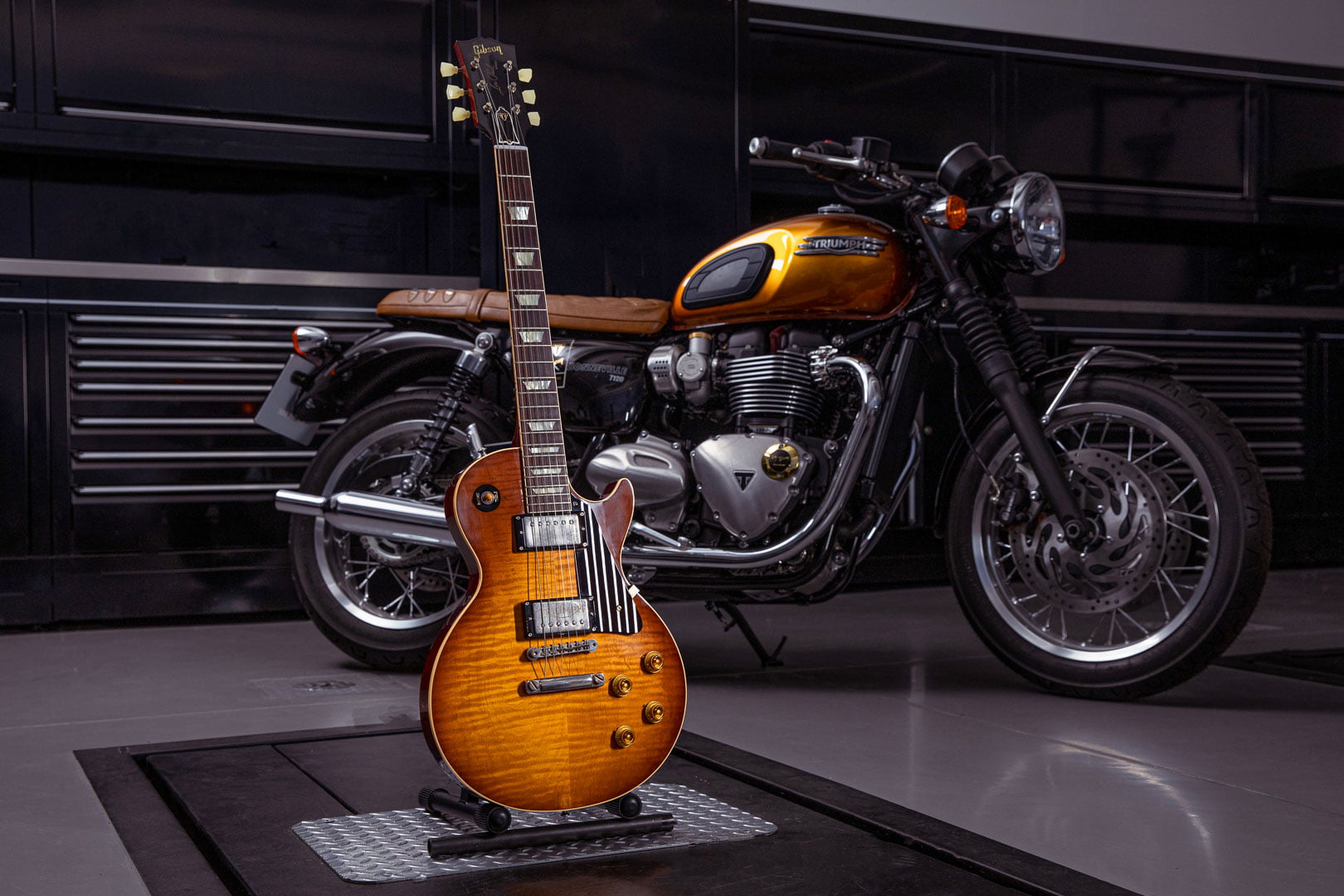 Triumph y Gibson se unen