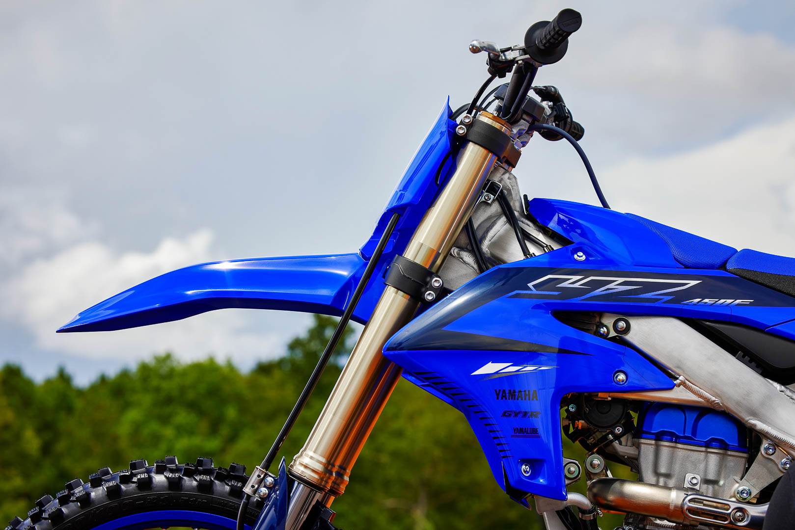yz