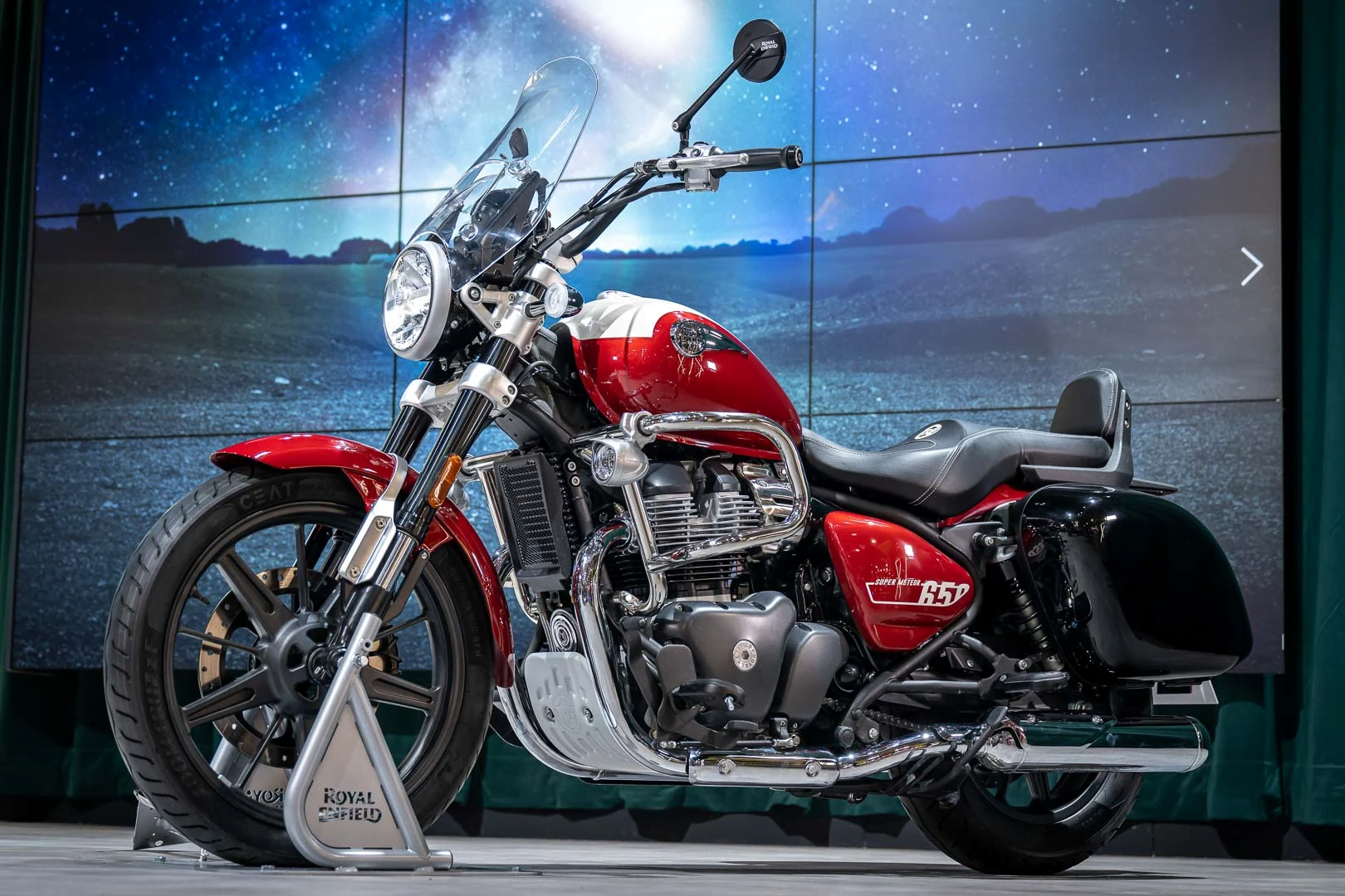 Royal Enfield Super Meteor 650 2023