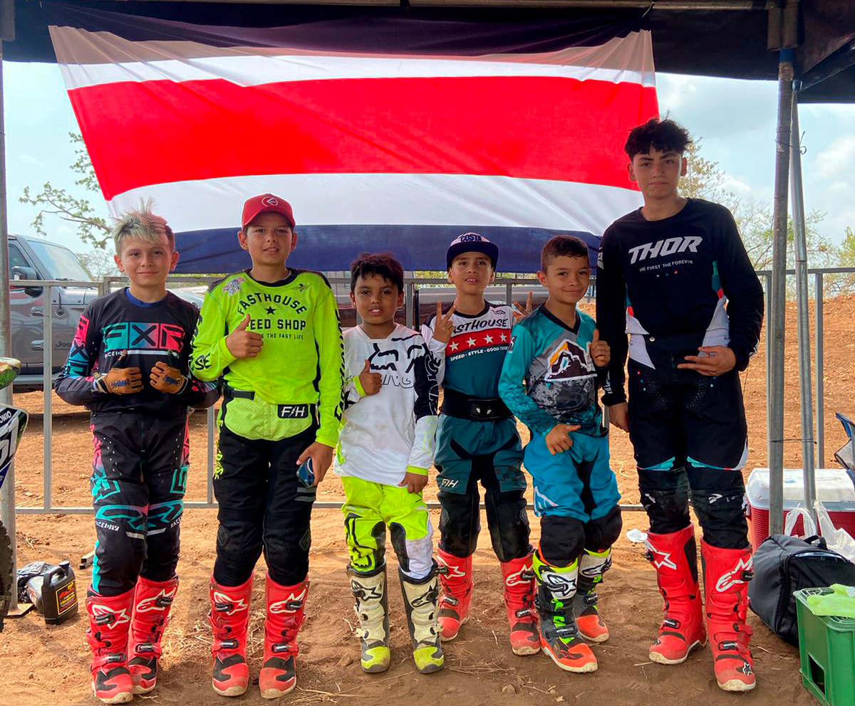 Jóvenes pilotos sobresalen en Copa de Minicross en Guatemala