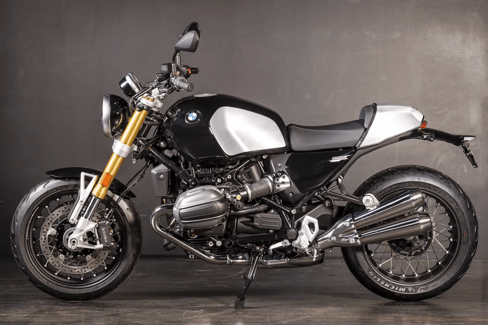 nineT