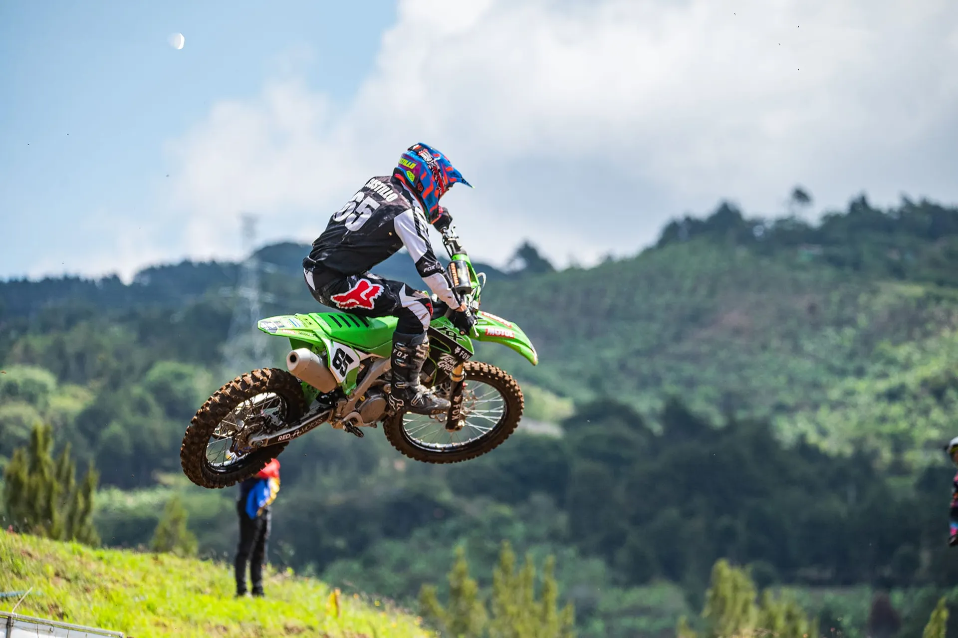 Kawasaki triunfa en el Campeonato Nacional de Motocross