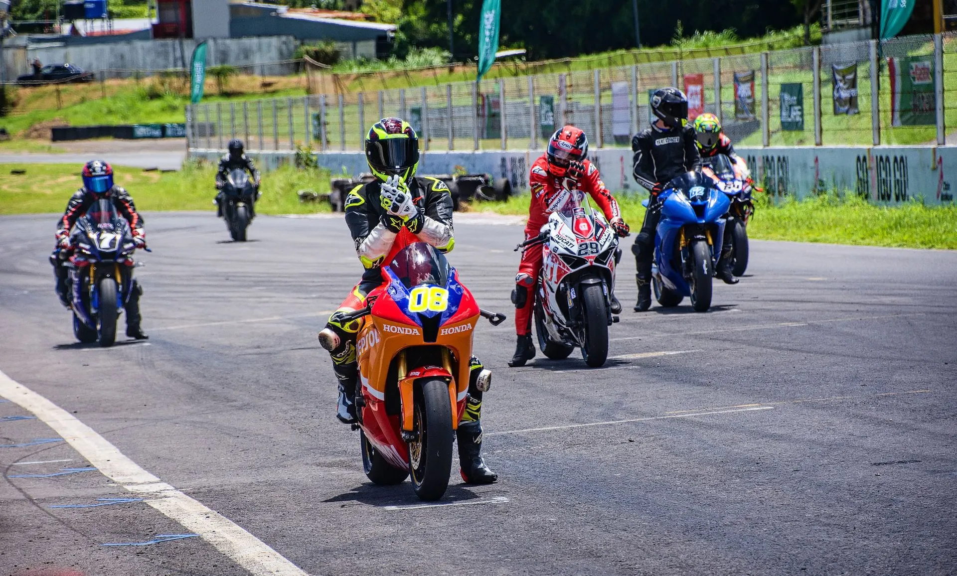 Emocionante segunda fecha del campeonato AMA Superbike