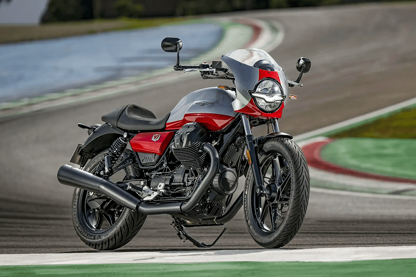 Moto Guzzi V7 Stone Corsa 2024