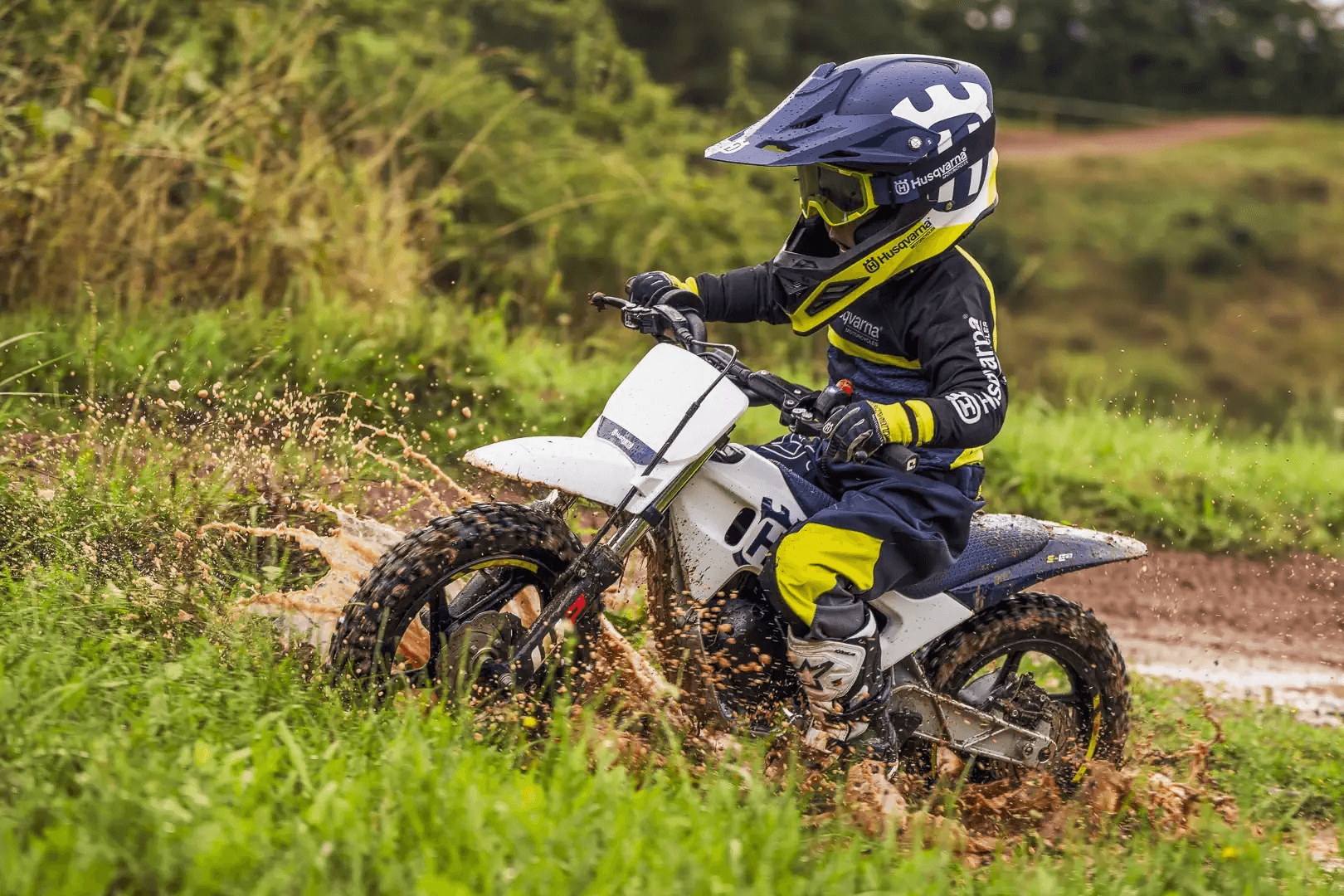 Husqvarna EE 2 2024