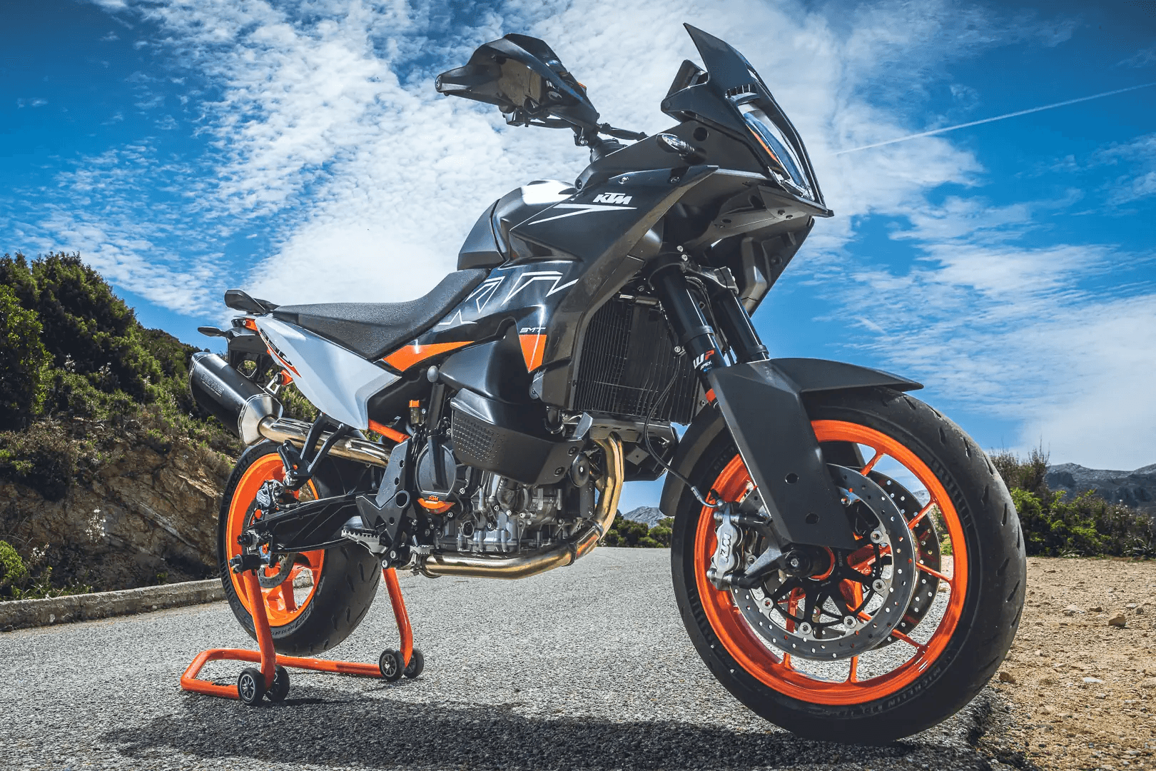 KTM 890 SMT 2024