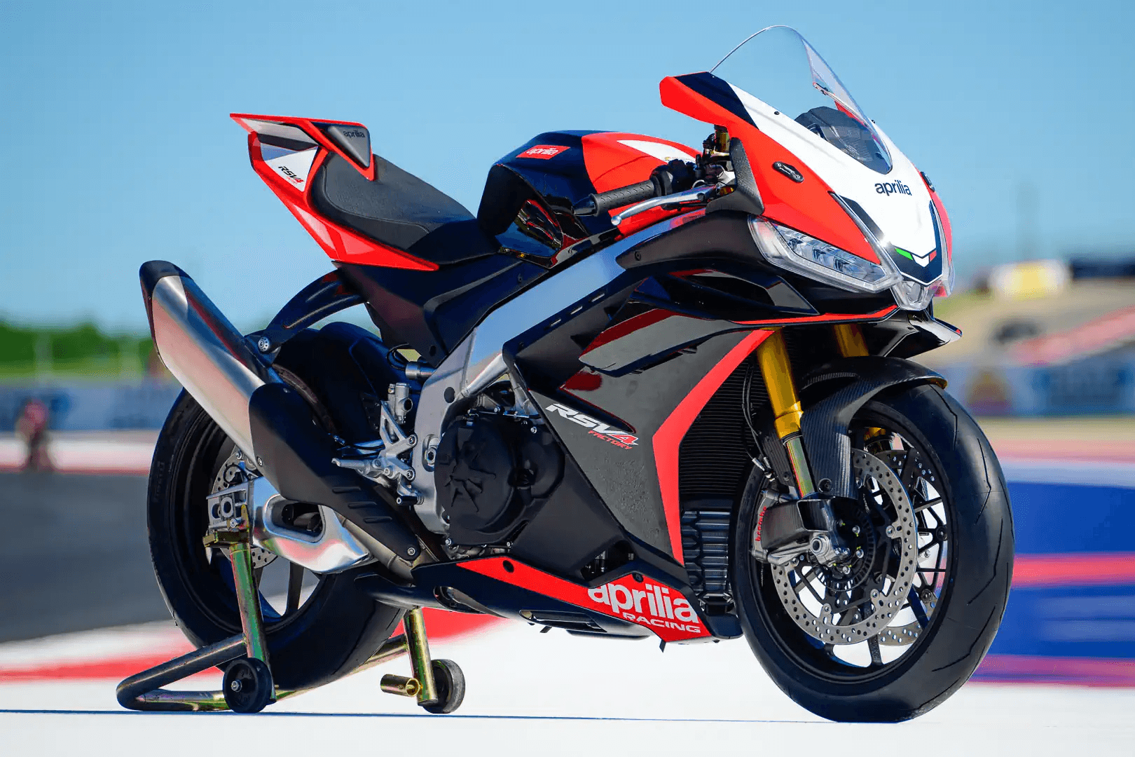 Aprilia V4 Factory SE-09 SBK 2024