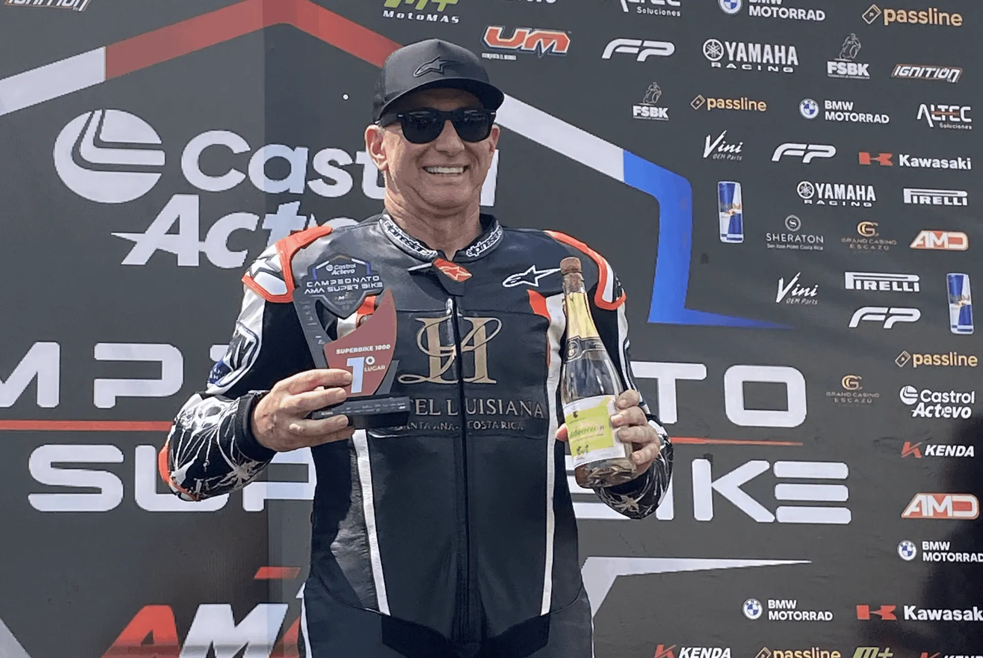 Iván Sala se impone en segunda jornada del AMA Super Bikes