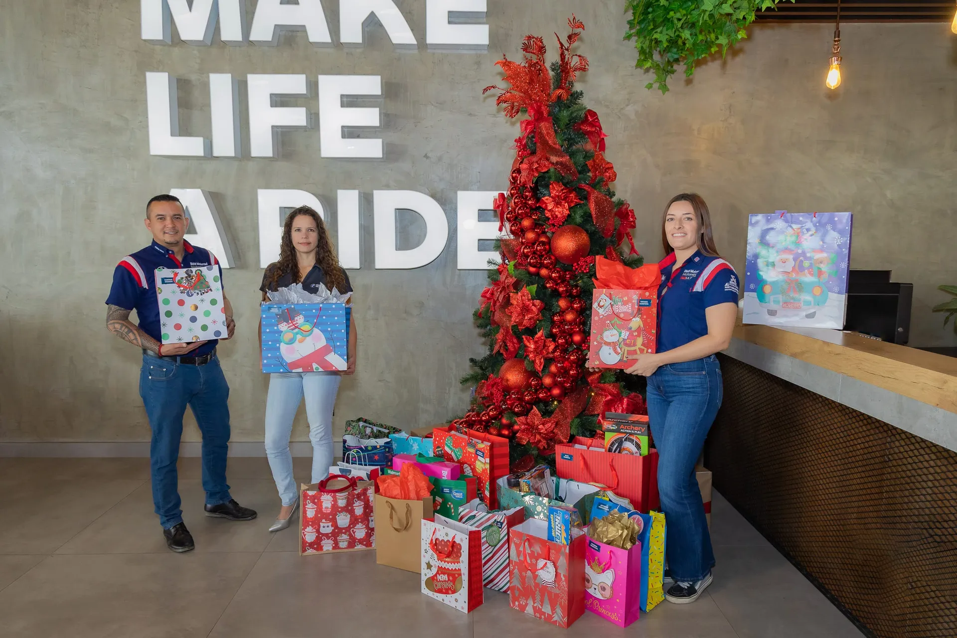 Red Motors y motociclistas alegrarán a 85 niños esta Navidad