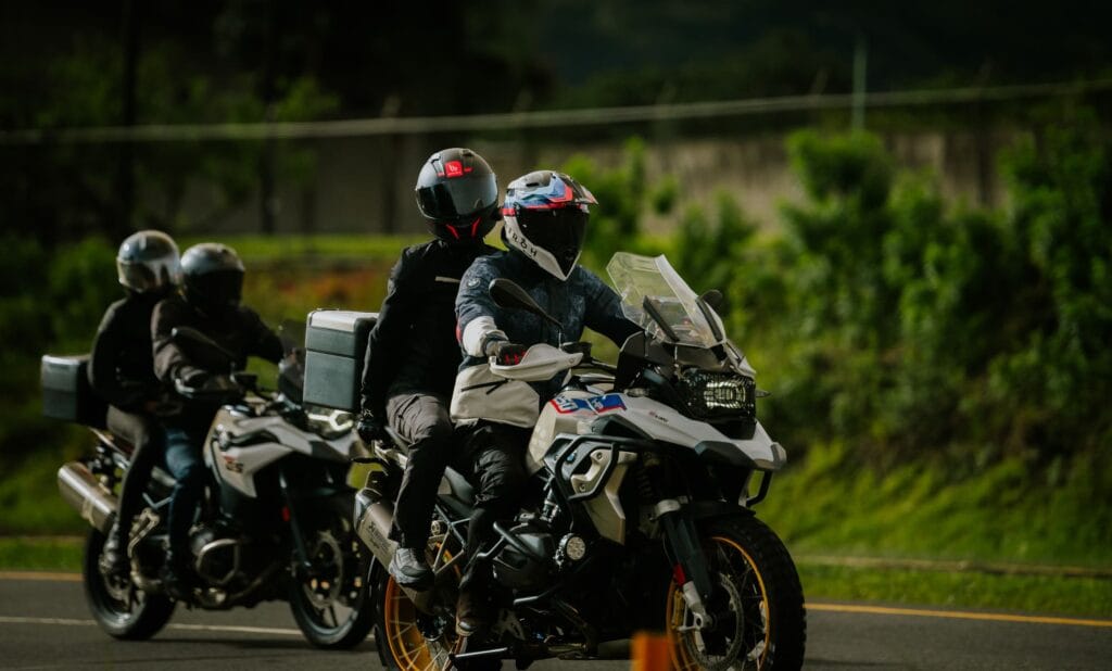 Seguridad en grupo Motero