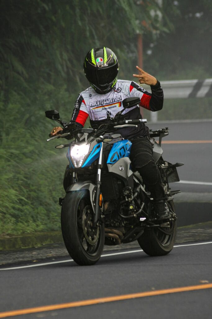 CRMOTO NK