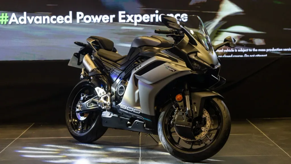CFMOTO 500SR, motocicleta deportiva de 499 cc anunciada para Costa Rica